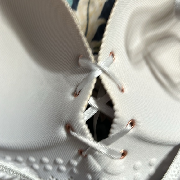 NWT Estey Bra with extension - Picture 8 of 10